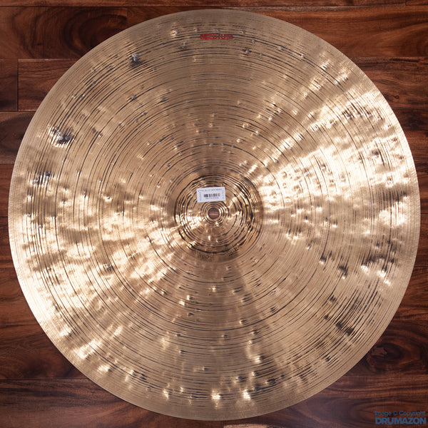 ISTANBUL AGOP 22