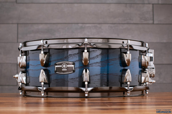 YAMAHA 14 X 5.5 LIVE CUSTOM HYBRID OAK SNARE DRUM, UZUKURI ICE BLUE SUNBURST