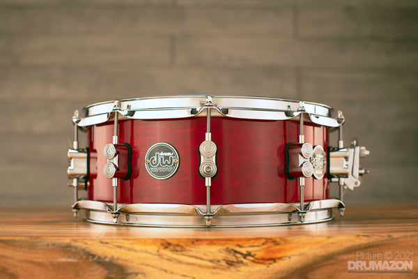 DW DRUM WORKSHOP 14 X 5.5 PERFORMANCE SERIES MAPLE SNARE DRUM, CANDY RED  (PRE-LOVED)