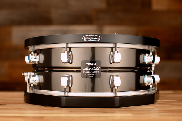 YAMAHA 14 X 5 STEVE GADD SIGNATURE STEEL SNARE DRUM (SD-255SG) WITH YAMAHA  VINTAGE WOOD HOOPS (PRE-LOVED) (S.N. 182)