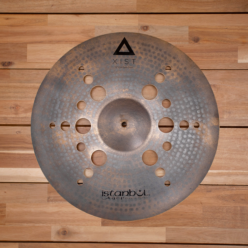 ISTANBUL AGOP 19